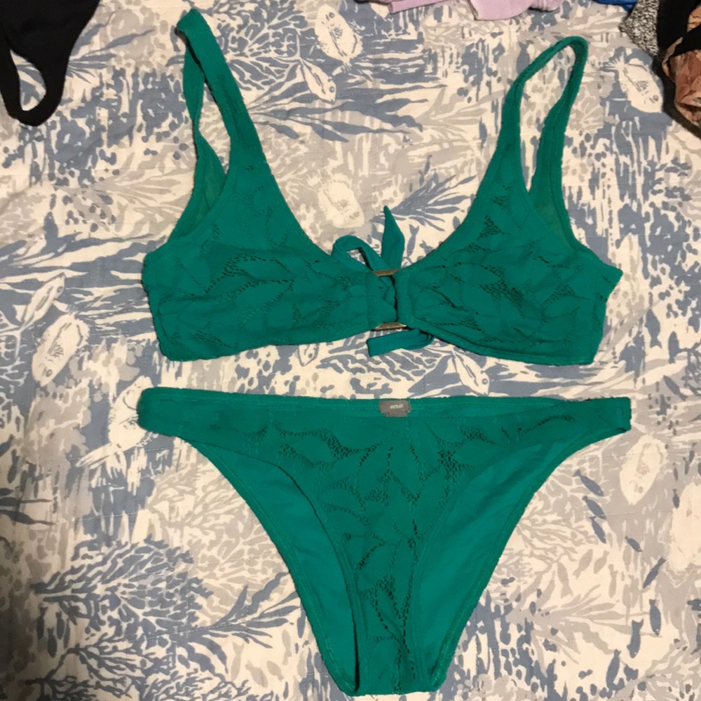 Bikini!